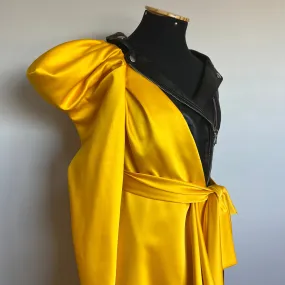 Vestido Moschino Em Couro Preto e Cetim Amarelo