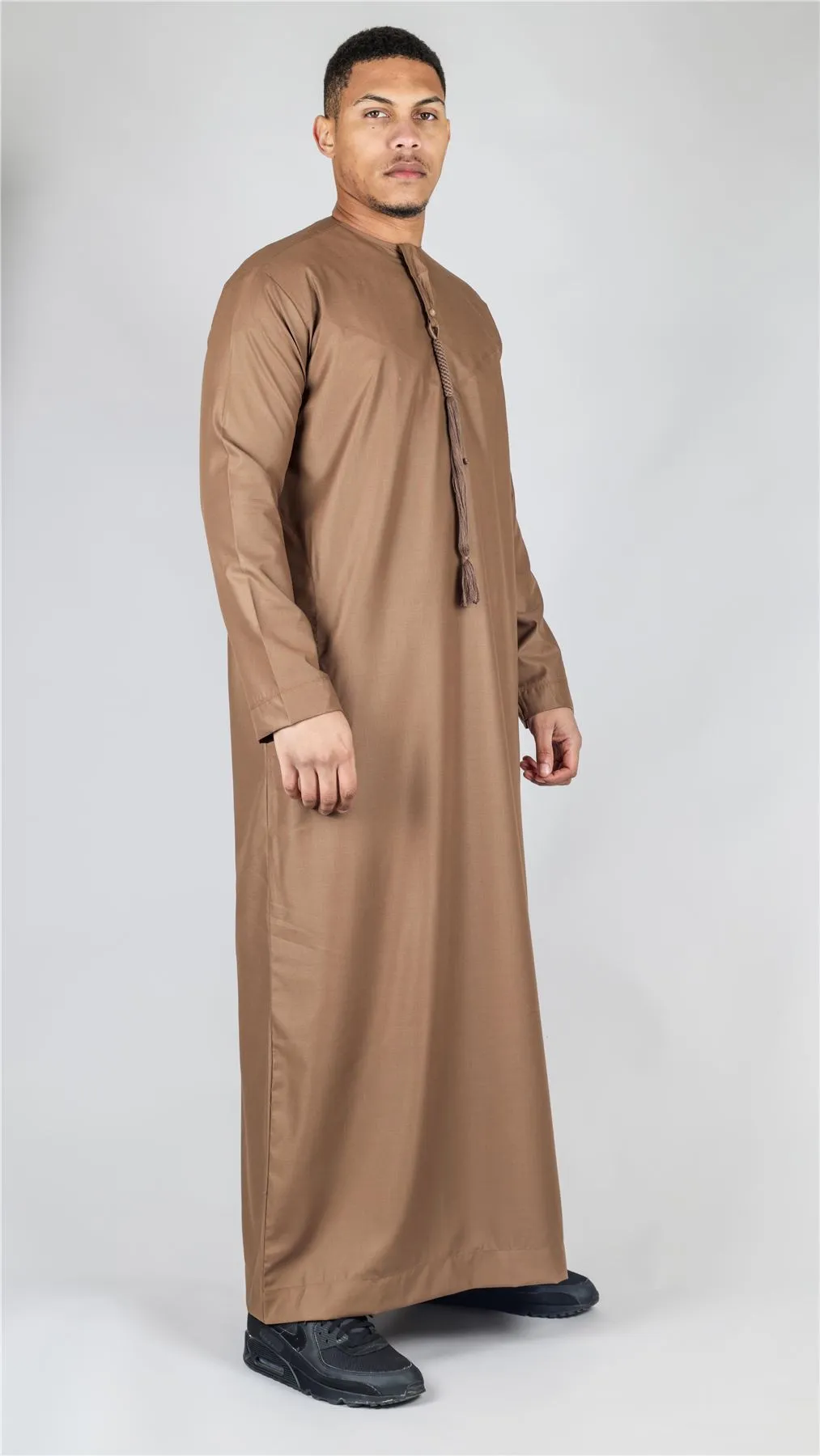 Men's Thobe Emirati Omani Jubba Islamic Clothing Muslim Kaftan Eid Robe Arab String Tassel