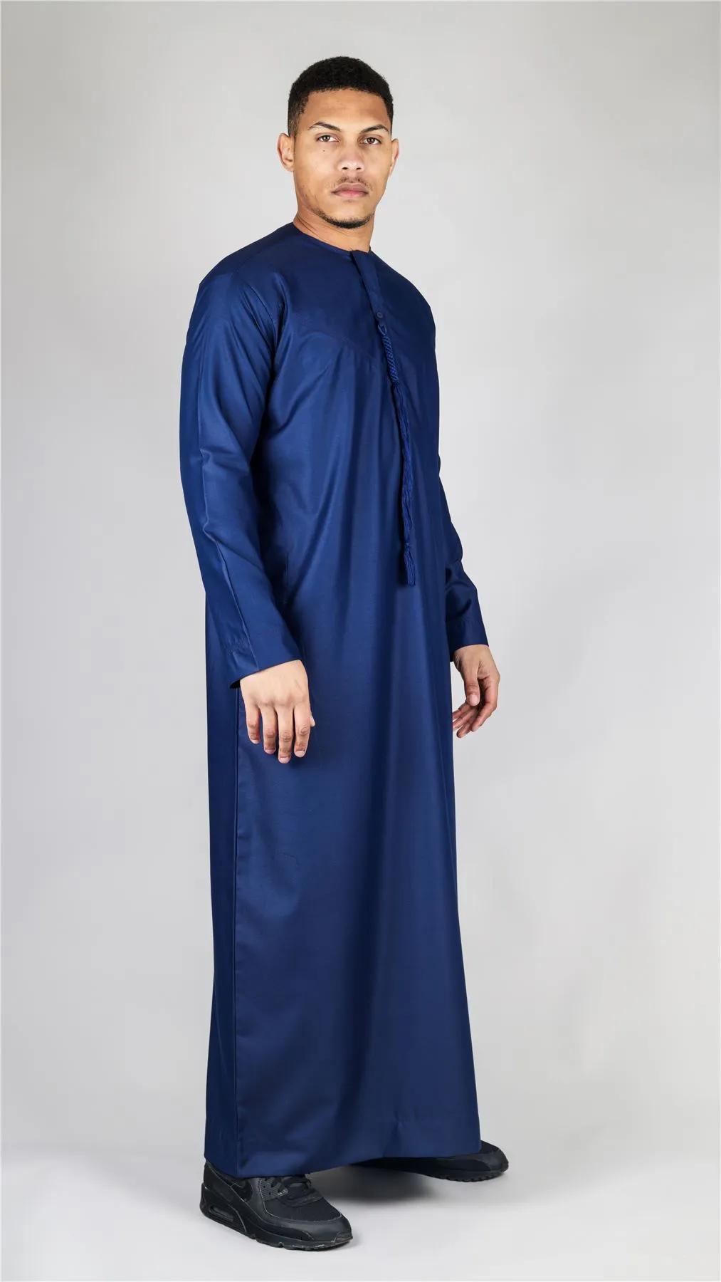 Men's Thobe Emirati Omani Jubba Islamic Clothing Muslim Kaftan Eid Robe Arab String Tassel