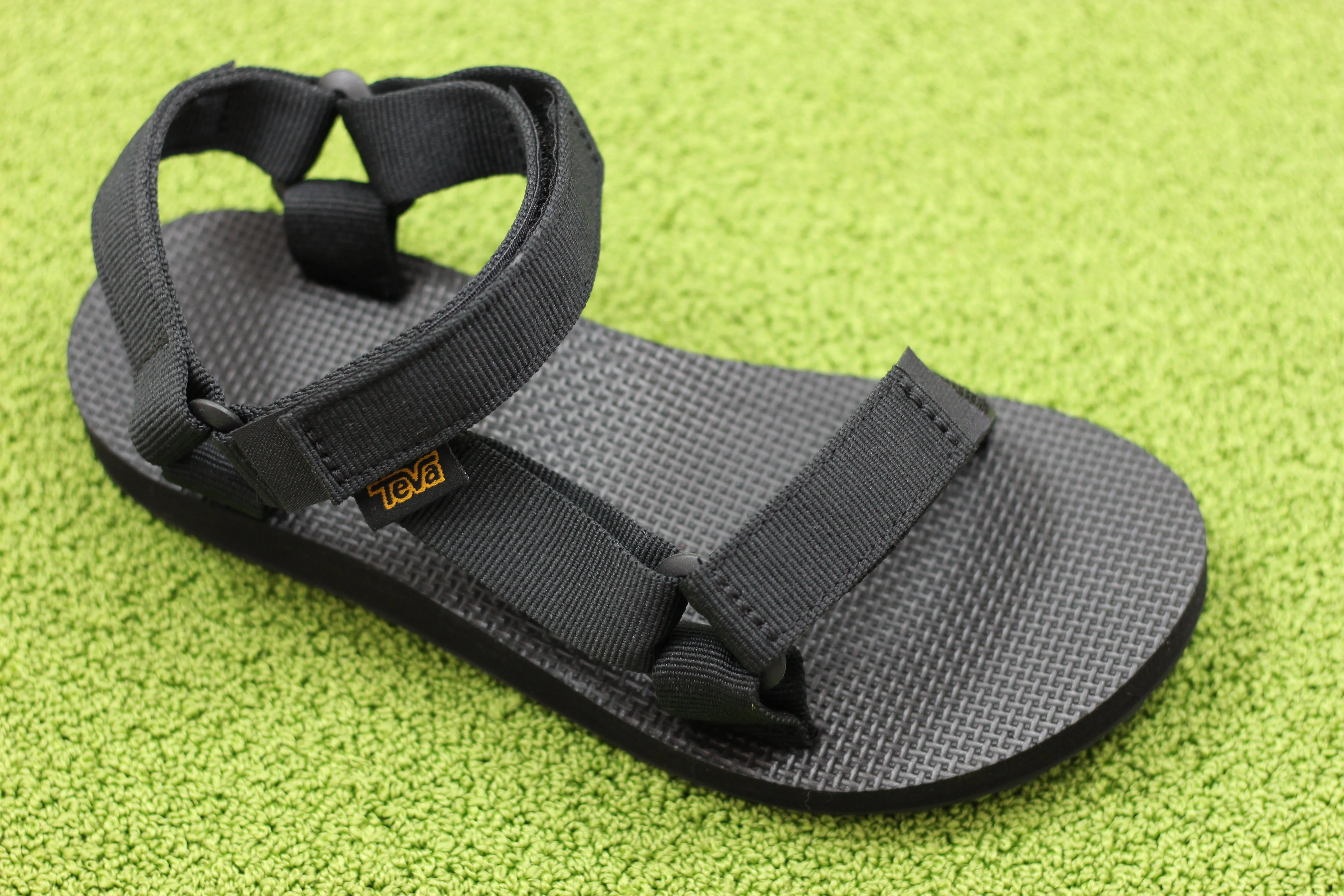 Women's Universal Sandal- Black Nylon